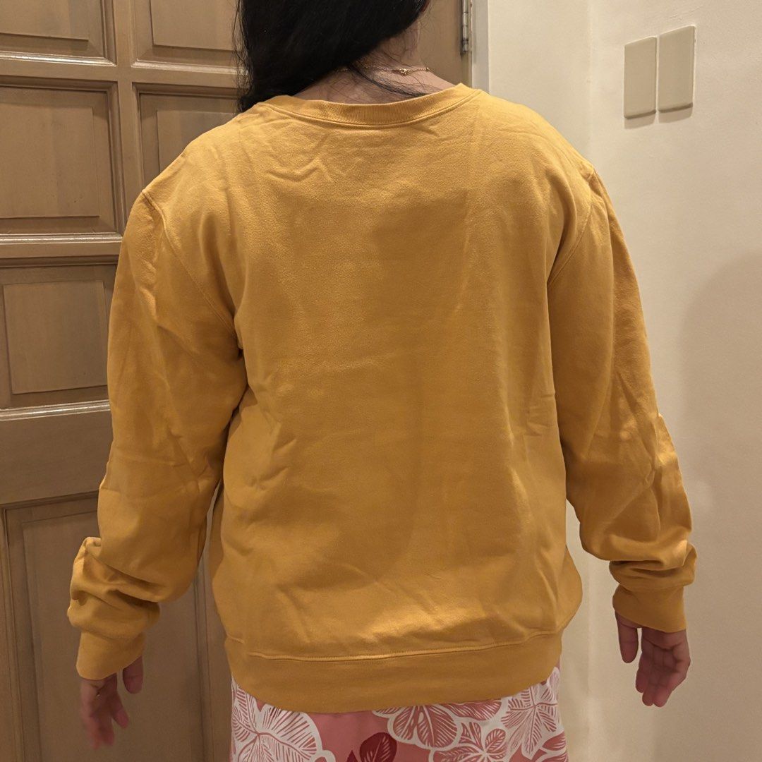 Love Tribe Snoopy Longsleeve (Category: Longsleeves) located in Marikina City. Submitted by holymollyz (Listing ID 1461978878, Image 2). Description: .