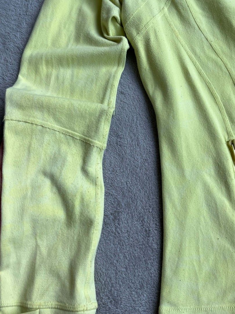 Lululemon (Category: Activewear) located in Manila. Submitted by zenwind_3cdc42 (Listing ID 1461800161, Image 3). Description: Authentic Lululemon Define Jacket (Size 12) •Neon White Yellow color way •Authentic •US 12 (Authentic size dot verified inside the pocket - see photos) •₱599 php only Below SRP •Ship via j&t // lalamove // door to door •Add shipping •Payment Via Gcash // cash // NO RETURN NO REFUND.