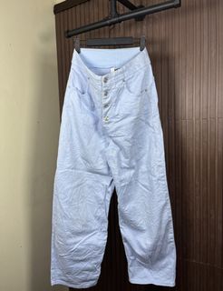 (Category: ) located in . Submitted by cabsygoods (Listing ID 1461865427, Image 1). Description: .