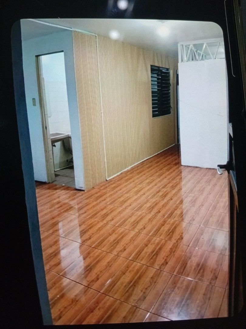 MAKATI 2 BEDROOM (Category: Apartments & Condos) located in Calamba. Submitted by lalimancera67 (Listing ID 1461941347, Image 2). Description: JdJ Suites near Ayala Ave RCBC / Makati Medical. 63 sqm 2 br 2 tb with parking. Unfurnished. NO monthly dues. For details, 0917.163.9252.