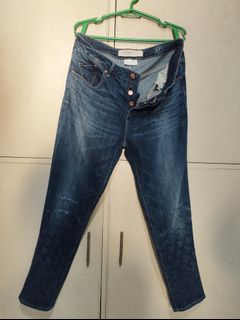 (Category: ) located in . Submitted by nerosales (Listing ID 1462024903, Image 1). Description: .