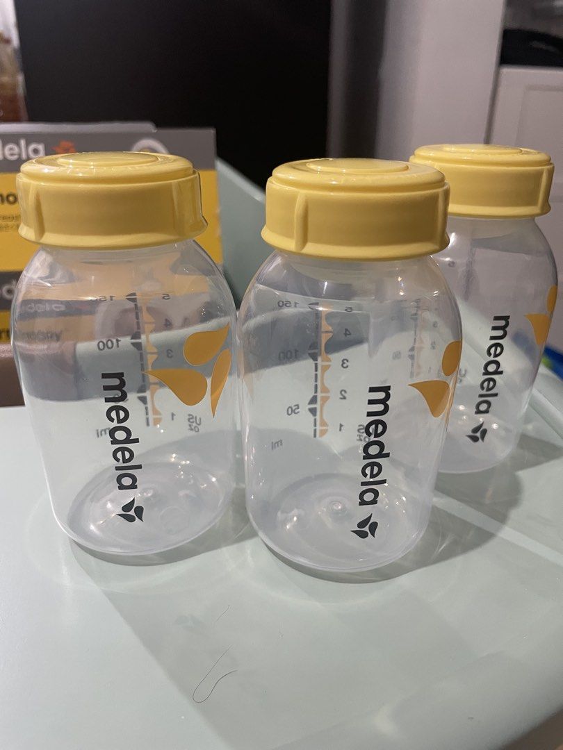 Medela Breast Milk Bottles (Category: Breastfeeding & Bottle Feeding) located in Muntinlupa City. Submitted by afs77 (Listing ID 1461959163, Image 1). Description: -150ml/5oz (3 pcs) -only used 1 bottle for 2 months, the other 2 bottles were never used .