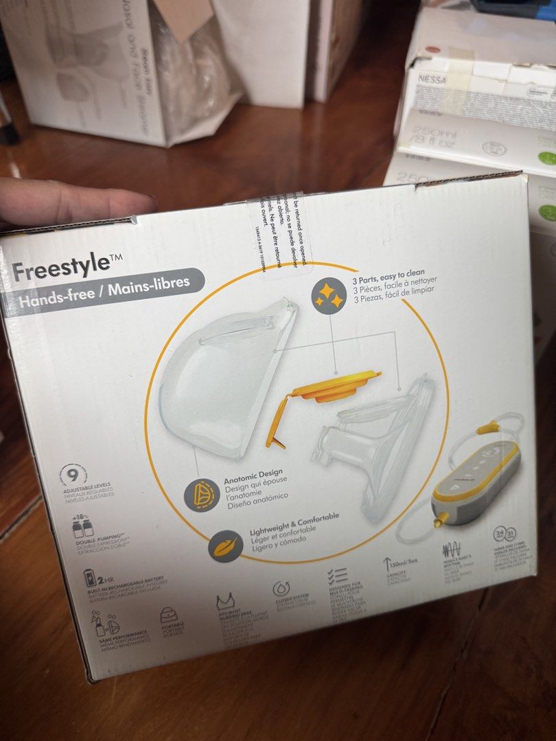 Medela Freestyle Double Electric Breast Pump (Category: Breastfeeding & Bottle Feeding) located in Quezon City. Submitted by kamilledg (Listing ID 1461827252, Image 3). Description: - Medela Freestyle Hands-Free Double Electric Breast Pump - Lightweight and comfortable design - 9 adjustable suction levels - Built-in rechargeable battery (2 hours pumping time) - Easy to clean 3-part system - Includes 150ml/5oz breast milk bottles - Ideal for busy,