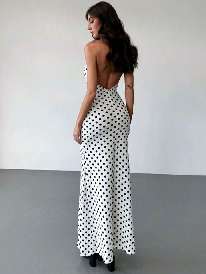 Medium White Polka Dot Halter Neck Maxi Dress (Category: Dresses) located in Cavite. Submitted by goldenmoon.5f65e0 (Listing ID 1461935518, Image 2). Description: Preloved Dress 💃 ❗Get this dress for only P349❗ Size M 📍Location: Dasmariñas City, Cavite 💸Mode of Payment: Cash/Maribank/Gcash/Maya 🏍Meet Up or via Lalamove.