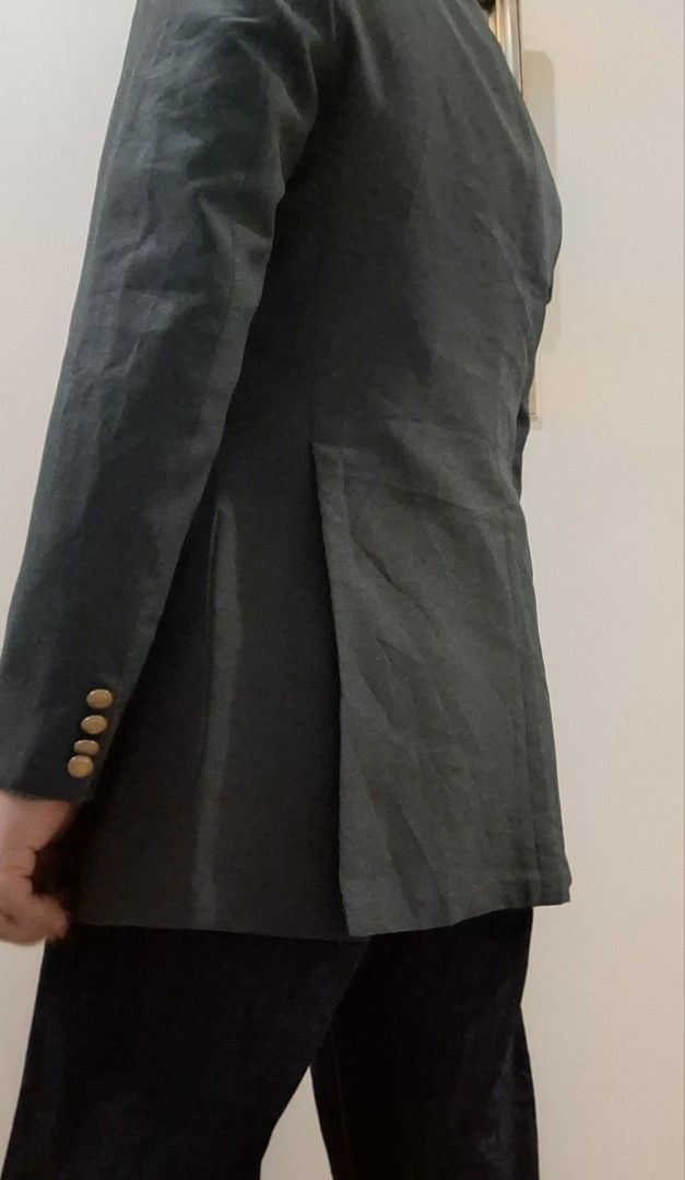 Mens Grey Vintage Blazer (Category: Coats, Jackets and Outerwear) located in Baguio. Submitted by give_fad15730 (Listing ID 1461891939, Image 3). Description: - PHP.450.00 -S:16in. -W:19in. -L:30in. -Arm:24.5in. -Vintage Dark grey tailored blazer - Two-button front closure - Gold-tone buttons on front and cuffs - Fully lined interior - Dry clean only - Ideal for smart casual or formal occasions.