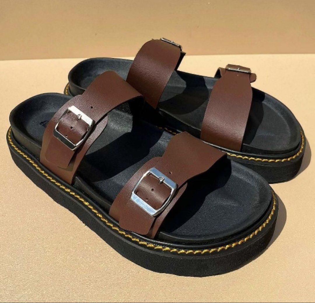 Mens Sandals (Category: Slippers & Slides) located in Makati City. Submitted by rome30 (Listing ID 1461942579, Image 1). Description: .