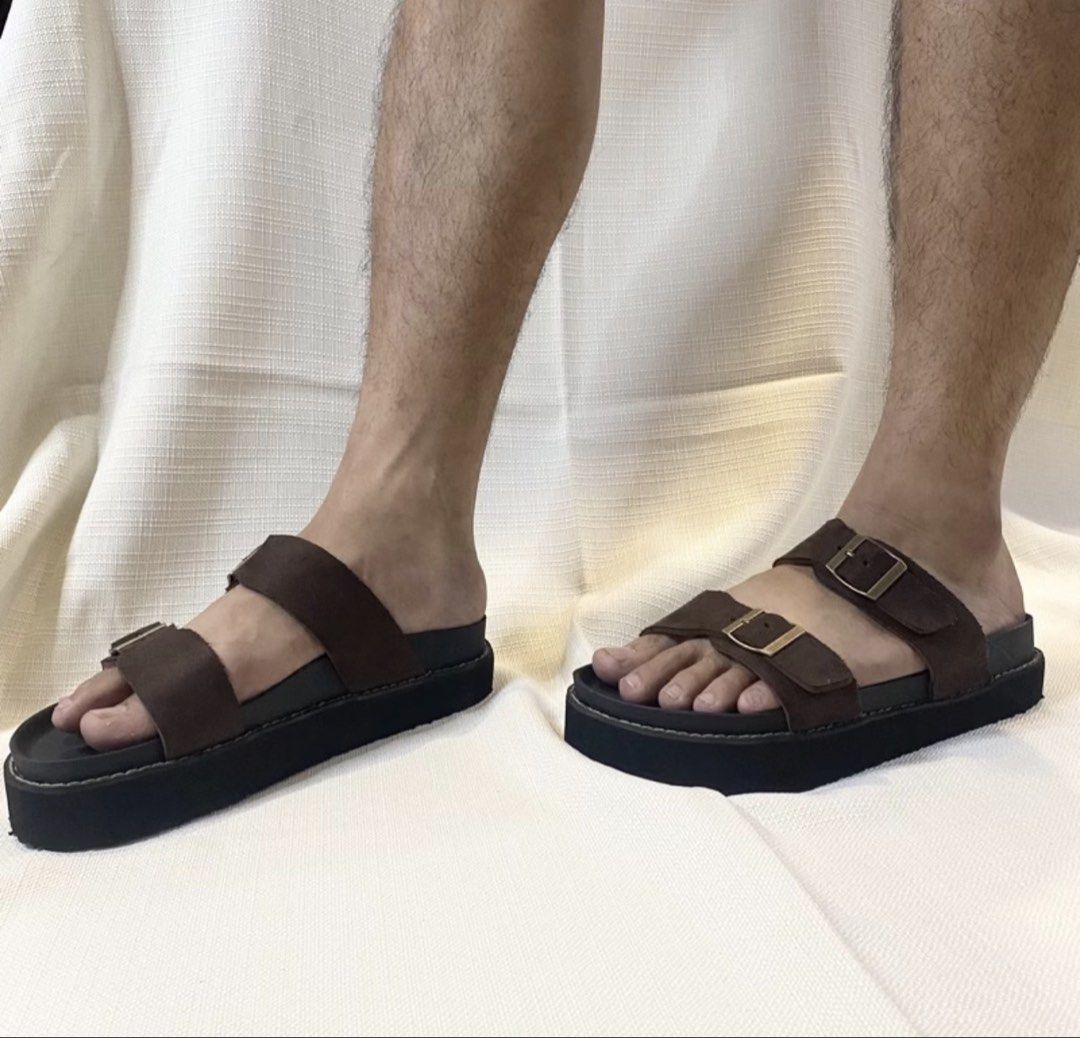 Mens Sandals (Category: Slippers & Slides) located in Makati City. Submitted by rome30 (Listing ID 1461942579, Image 3). Description: .