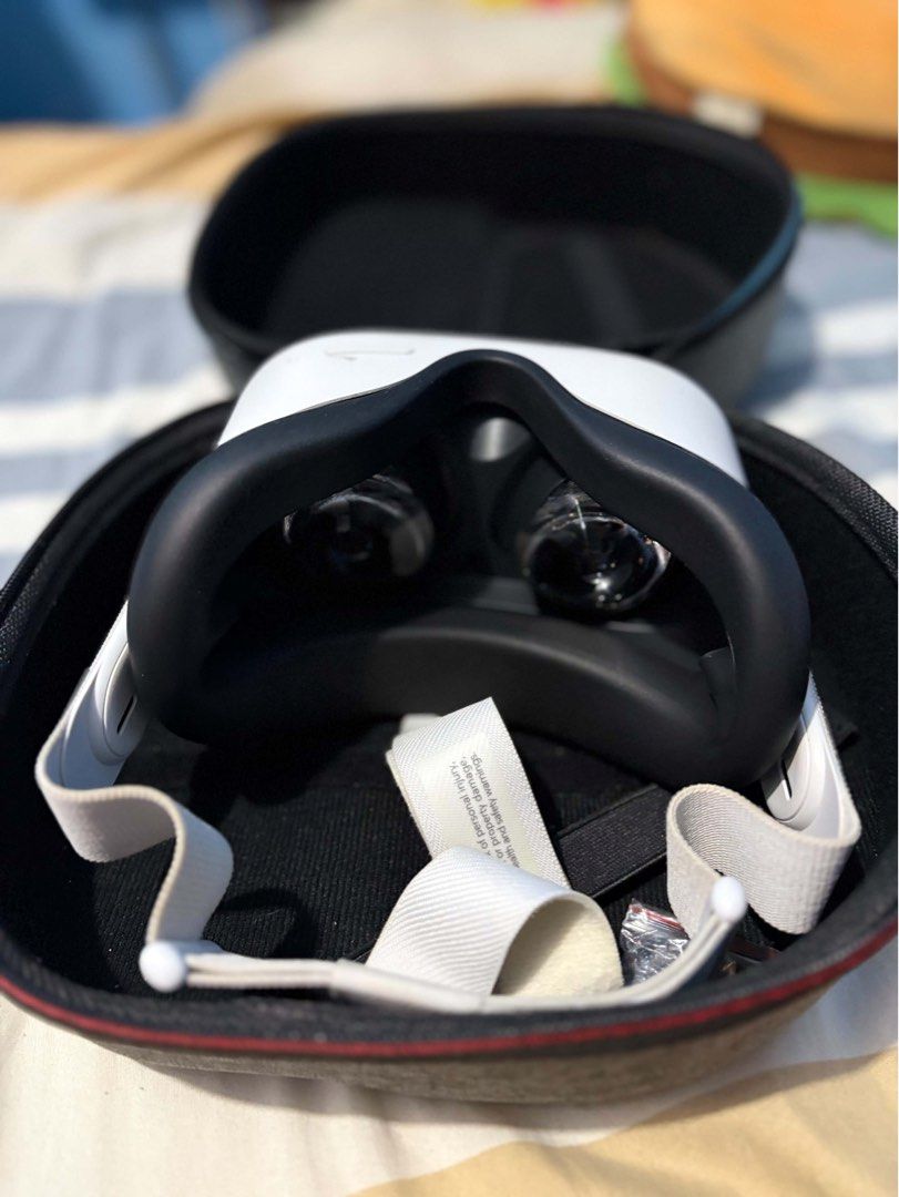 Meta Oculus Quest 2 VR Headset with Controllers and Case (Category: Others) located in Subic. Submitted by httpsuflea (Listing ID 1461853310, Image 3). Description: - Meta Oculus Quest 2 VR headset - Includes controller - bought from US - rfs: not using it anymore.