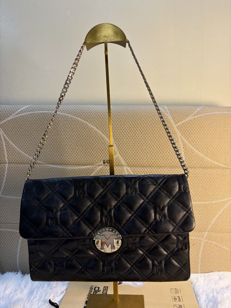 Metrocity shoulder Bag (Category: Shoulder Bags) located in Goa. Submitted by zahar_modern_thrift_bags001 (Listing ID 1461984036, Image 1). Description: .