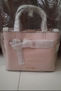 (Category: ) located in . Submitted by thecheapershop (Listing ID 1461893756, Image 1). Description: .