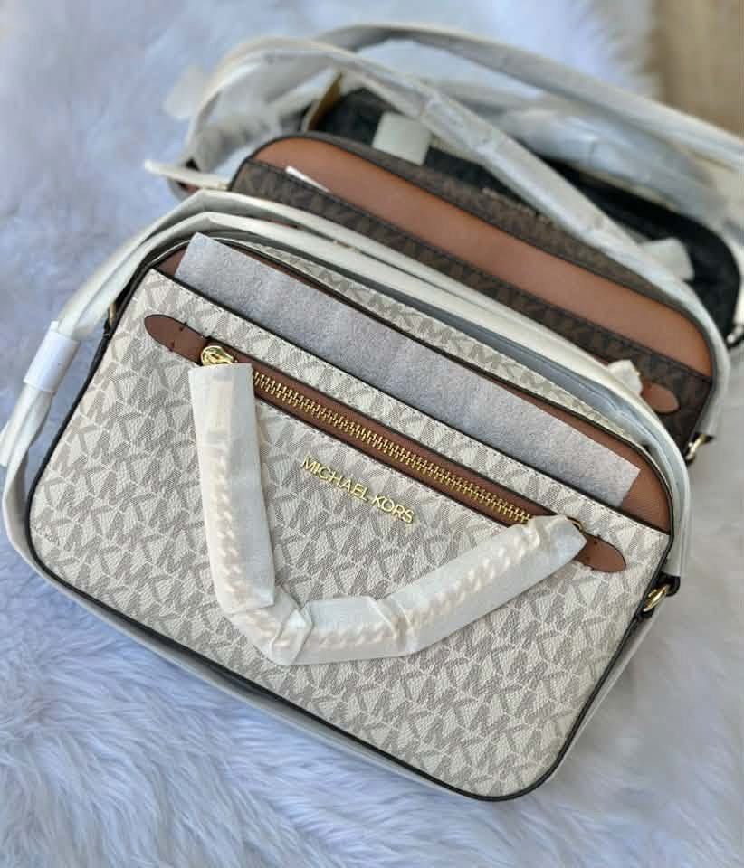 Michael Kors Jetset Chain (Category: Cross-body Bags) located in Santa Rosa. Submitted by miqboutique (Listing ID 1461948250, Image 3). Description: MK Jetset Chain ₱4,200 + SF • Ready to ship • Guaranteed Original Fb page: Miq's Boutique.