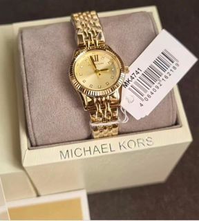 (Category: ) located in . Submitted by grazcloset (Listing ID 1462034691, Image 1). Description: .