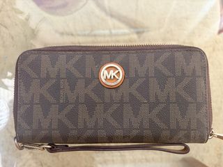 (Category: ) located in . Submitted by s3resale (Listing ID 1462034016, Image 1). Description: .