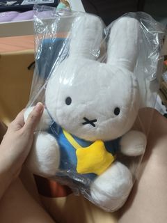 (Category: ) located in . Submitted by bunny.meow (Listing ID 1461928146, Image 1). Description: .