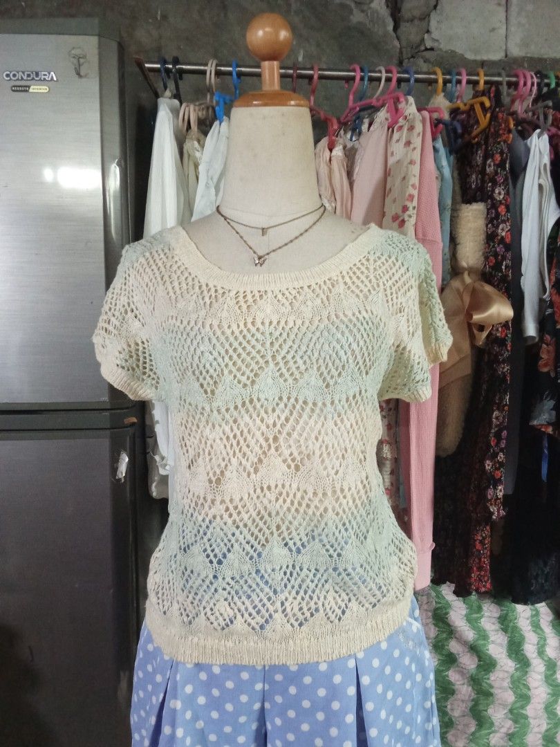Mint green and cream white knitted top (Category: Others Tops) located in Meycauayan. Submitted by midori021 (Listing ID 1461835473, Image 1). Description: S-M see through needs inner.