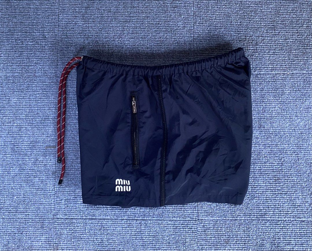 MIU MIU short (Category: Luxury Apparel) located in Tandag. Submitted by ChristianThrift (Listing ID 1461923333, Image 2). Description: Excellent 10/10 Color rate Size 40 waist 28-32 Length 11.5 No issues.