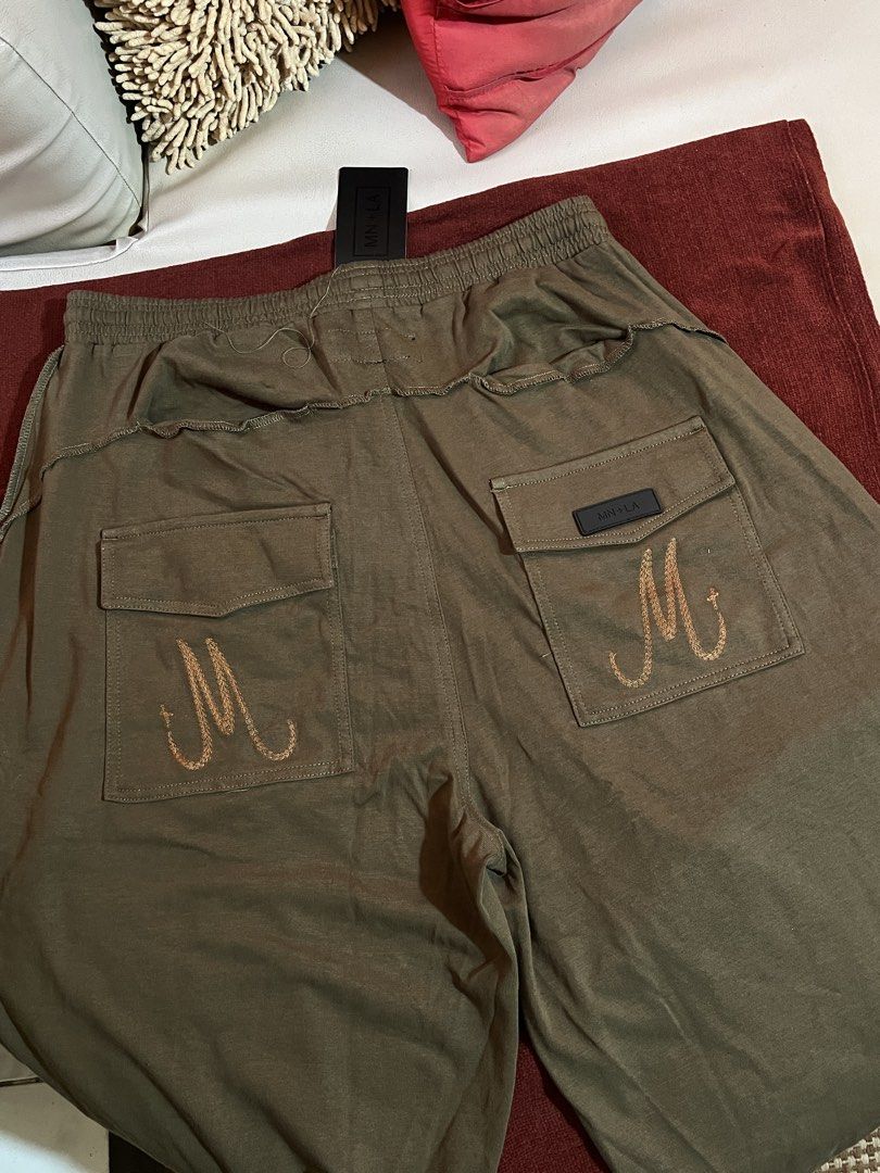MN+LA Veins Pants in Olive (Category: Joggers) located in Muntinlupa City. Submitted by marleyinmnl (Listing ID 1461915316, Image 1). Description: For Sale M+ Veins Pants in Olive M (LARGE FITTINGS J&T/Lalamove Gcash/Gotyme/BPI .