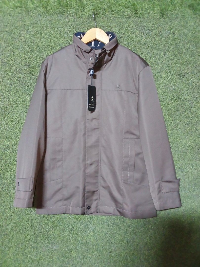 Montagut (Category: Luxury Apparel) located in San Jose. Submitted by kuyajames865 (Listing ID 1461903358, Image 1). Description: .