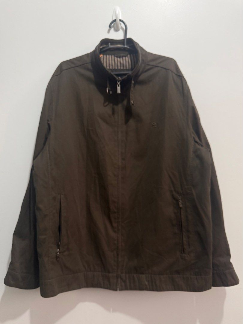 Montagut Utility Jacket Men XL (Category: Coats, Jackets and Outerwear) located in Balanga. Submitted by winterlab_ph (Listing ID 1461843573, Image 3). Description: Dimension: W 24 L 29.5 Note: With Inner Pockets Color Rate is Excellent No Flaws Key Word: Trench Coat .