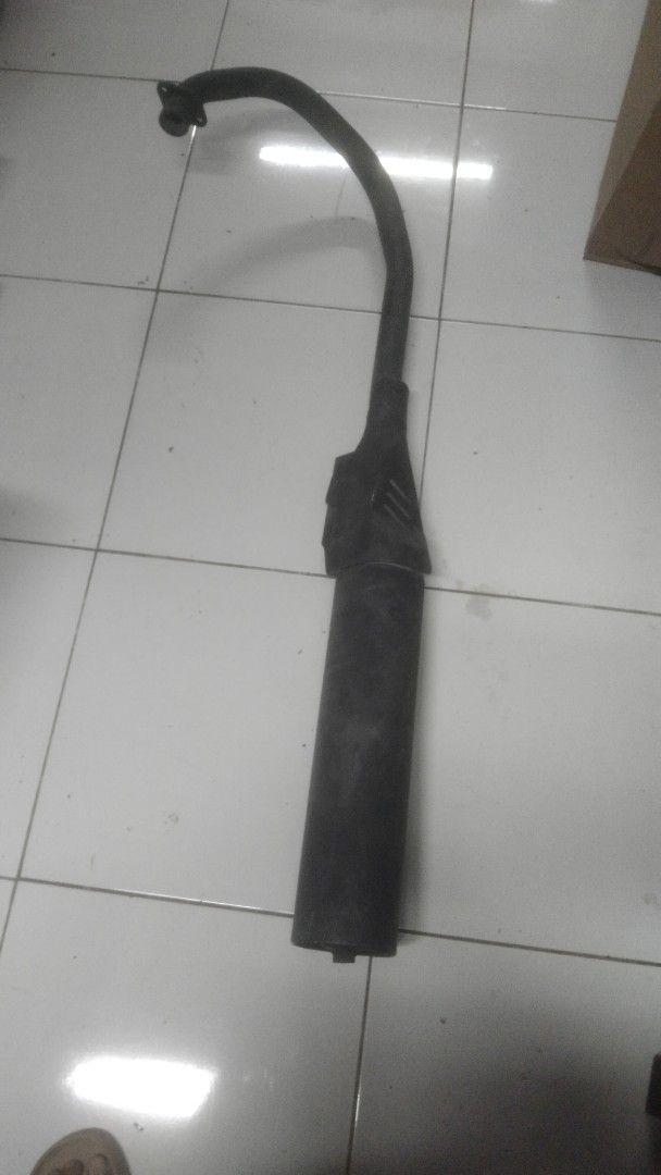 Motorcycle Exhaust Pipe for Sale (Category: Construction & Building Materials) located in Manila. Submitted by cimanesfra40653 (Listing ID 1461851615, Image 2). Description: - Used motorcycle exhaust pipe - Still functional - Selling as is; please check photos for detailed condition - Buyer to arrange pickup.