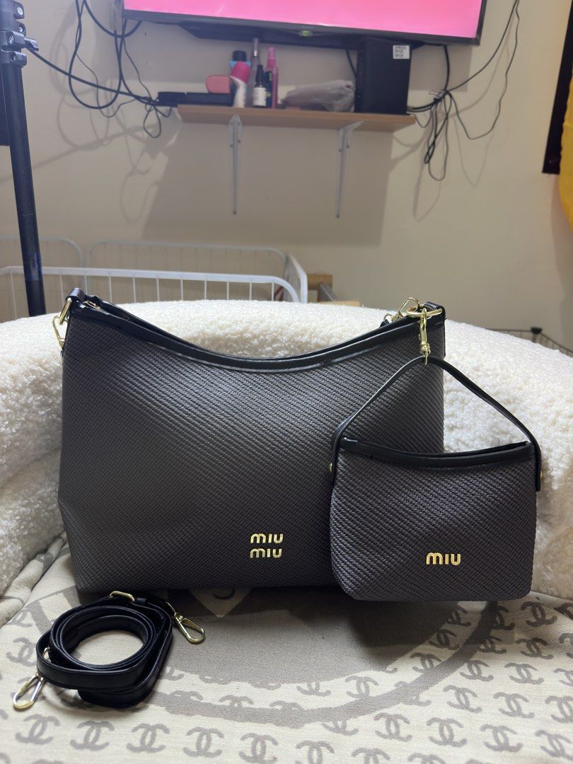 M!um!u 2in1 2way Bag (Category: Shoulder Bags) located in Binmaley. Submitted by amayscollections (Listing ID 1461960808, Image 1). Description: N€w Arr!val $ale @üthent!c qual. Coded 2way & 2in1 M!u m!u Bag✨ Instock/Onhand✅ ₱5** nalang pay 1st add 70 C0D ✅💸 with box & dustbag kasya 12inches tablet or laptop❣️ Pm 📩 Disclaimer: ‼️ This Page is not Associated or Affiliated with any of this following brands. For resell purpose only. We do not own 