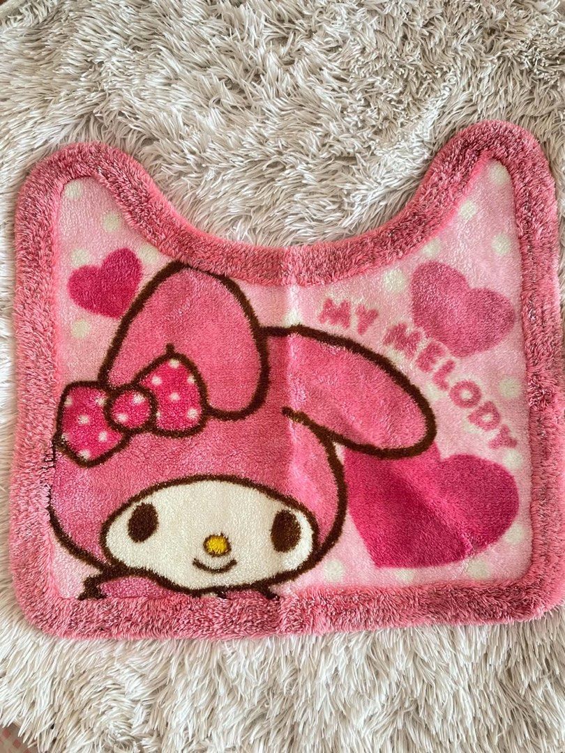 My Melody Toilet Rug (Category: Bathroom & Kitchen Fixtures) located in San Antonio. Submitted by nanachan.01 (Listing ID 1461851618, Image 1). Description: .