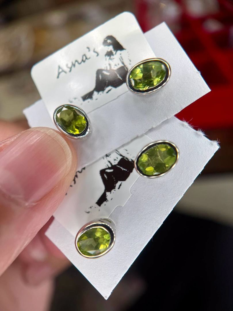 NATURAL PERIDOT IN NEW SILVER SETTING (Category: Earrings) located in Baguio. Submitted by asna_taku (Listing ID 1461898032, Image 1). Description: 🍃 NATURAL PERIDOT IN NEW SILVER SETTING ✨ Fresh, bright, and effortlessly elegant 💚 These natural Peridot studs have a beautiful lively green tone with a clean, classic silver setting—perfect for everyday wear or as a lovely addition to a gem collection. ✨ Natural Peridot ✨ New silver setting ✨ Stud