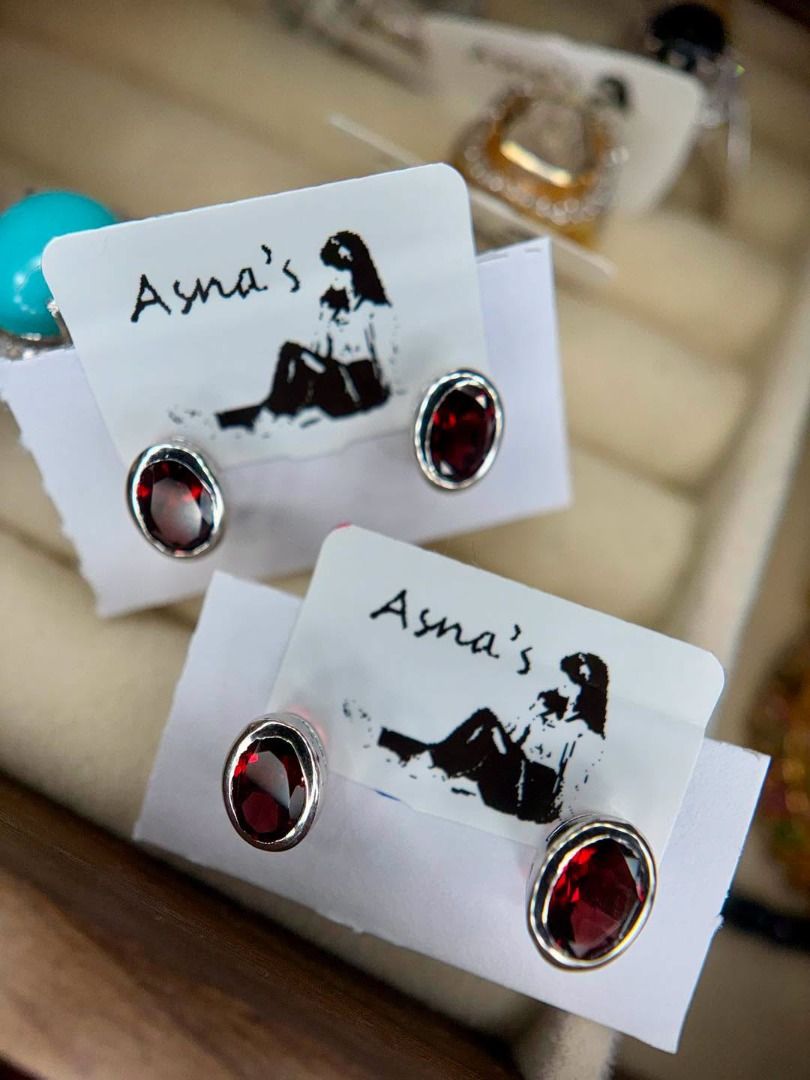 NATURAL RED GARNET IN 925 SILVER STUD EARRINGS (Category: Earrings) located in Baguio. Submitted by asna_taku (Listing ID 1461896071, Image 1). Description: ✨ NATURAL RED GARNET IN 925 SILVER STUD EARRINGS ❤️💎 Deep, rich natural red garnets with beautiful faceting that catches the light beautifully. A classic pair that looks elegant, refined, and easy to wear—perfect for everyday styling or adding a sophisticated pop of red to your look. ❤️ 🤍 N