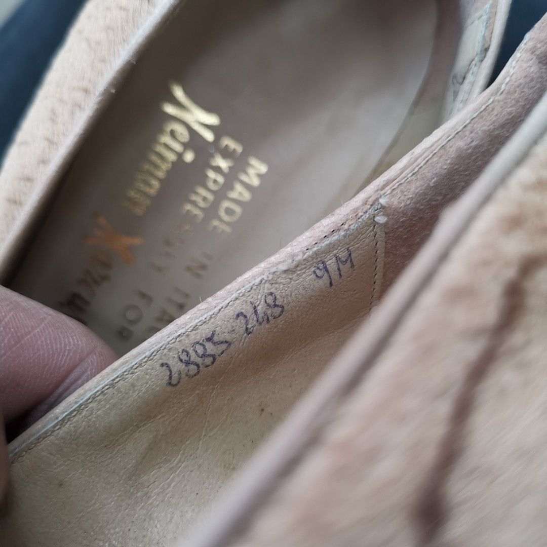 Neiman Marcus Kitten Pump Heels (Tan Brown, 9 or 40) (Category: Heels) located in General Mariano Alvarez. Submitted by hundred_lives (Listing ID 1461982301, Image 3). Description: Neiman Marcus Kitten Pump Heels (Tan Brown, 9 or 40) Authentic Original Good Condition Animal Hide-esque Upper Fabric *No Heel Pads ‼️***Or Best Offer Wins***‼️ ‼️***Split Or As Pack***‼️ ‼️***Negotiable All Items***‼️ ‼️***What You See Is What You Get***‼️ Tags: burbe