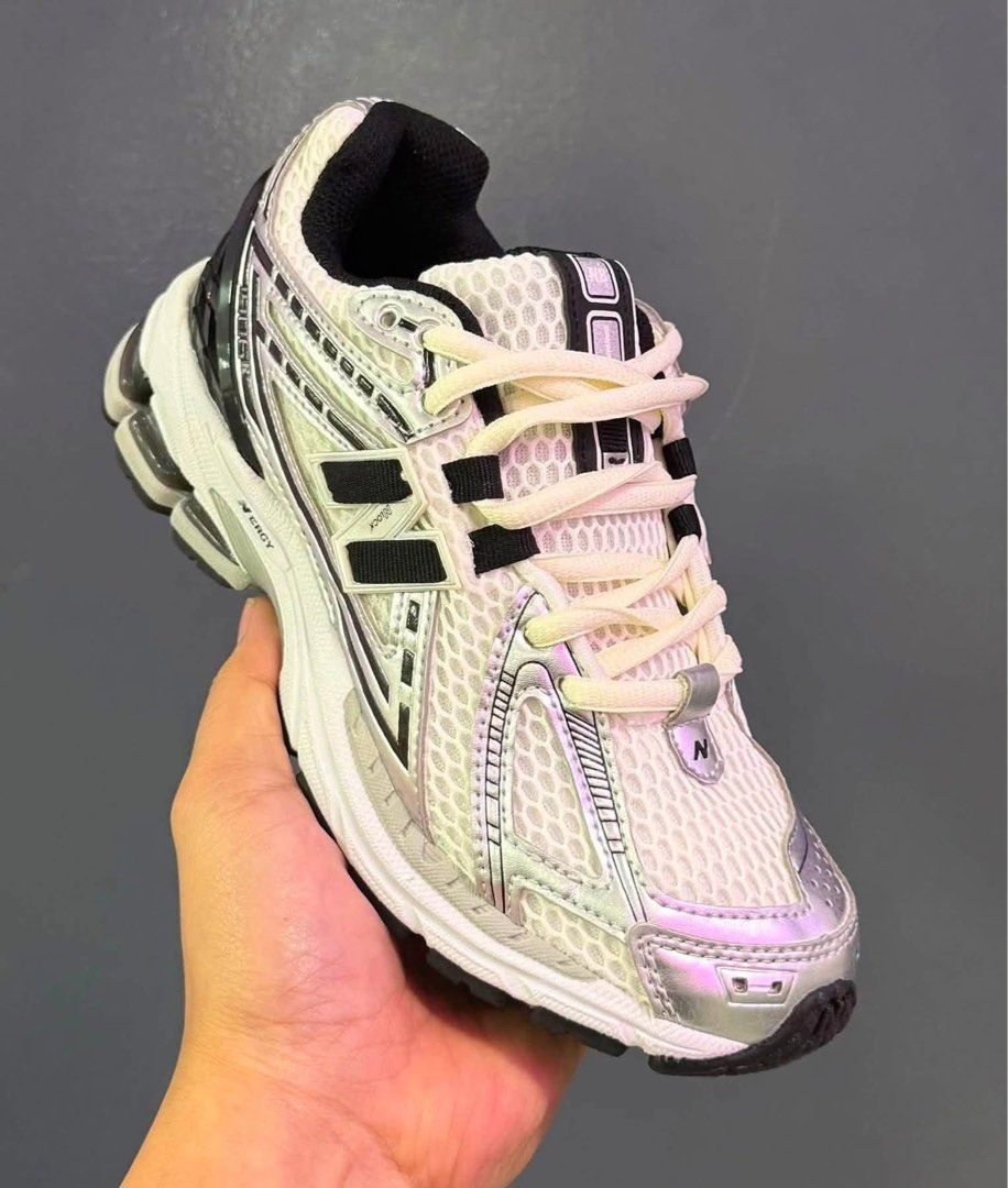 New Balance 1906R (Category: Sneakers) located in Manila. Submitted by YSABELLE_MARGARETTE (Listing ID 1461821406, Image 3). Description: size 36-45 (men & women available) lalamove courier around metro manila, J&T courier outside manila PAYMENT FIRST THRU GCASH OR BDO.