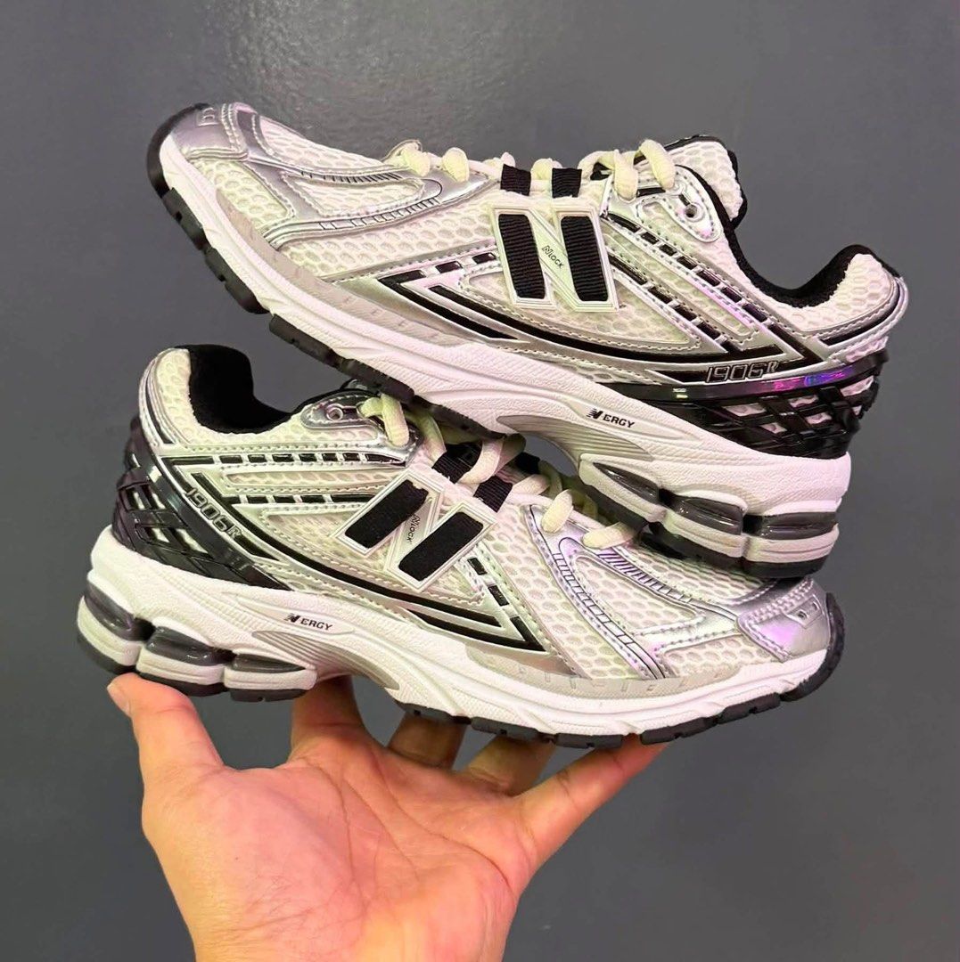 New Balance 1906R (Category: Sneakers) located in Manila. Submitted by YSABELLE_MARGARETTE (Listing ID 1461821406, Image 2). Description: size 36-45 (men & women available) lalamove courier around metro manila, J&T courier outside manila PAYMENT FIRST THRU GCASH OR BDO.