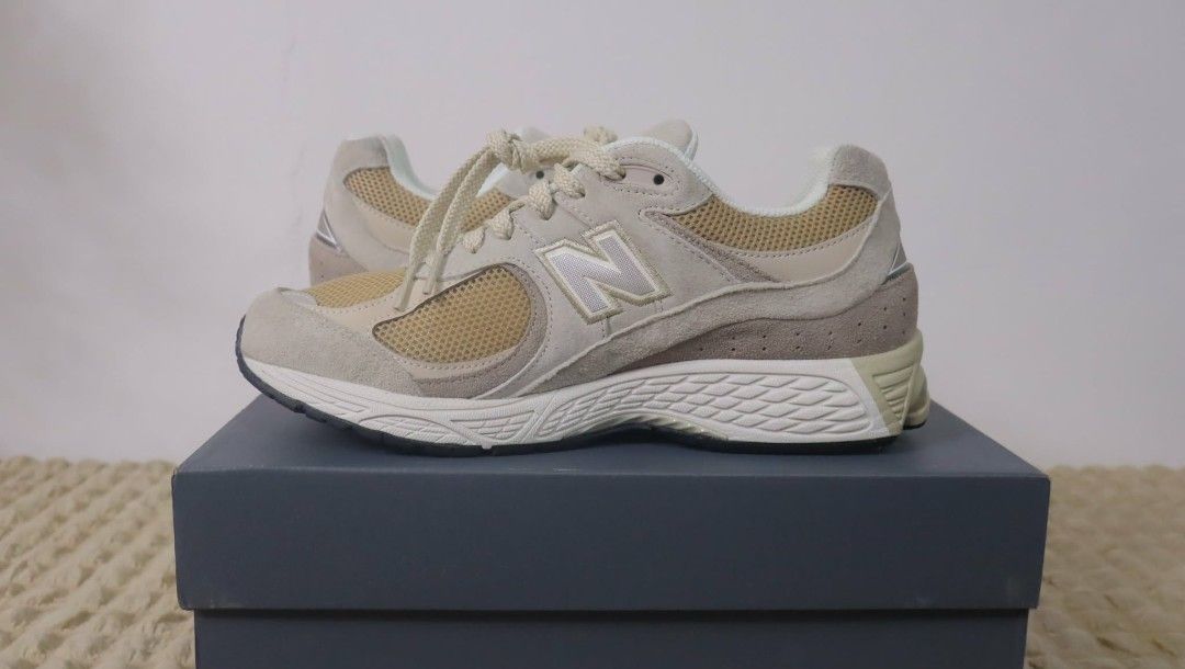 New Balance 2002R Shipyard (Category: Sneakers) located in Cavite. Submitted by benta.ni.jm (Listing ID 1461820195, Image 3). Description: Size: US 10 Men's Condition: 10/10 Issue: 📩📩📩.