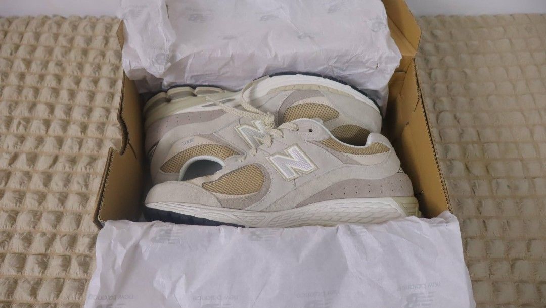 New Balance 2002R Shipyard (Category: Sneakers) located in Cavite. Submitted by benta.ni.jm (Listing ID 1461820195, Image 1). Description: Size: US 10 Men's Condition: 10/10 Issue: 📩📩📩.
