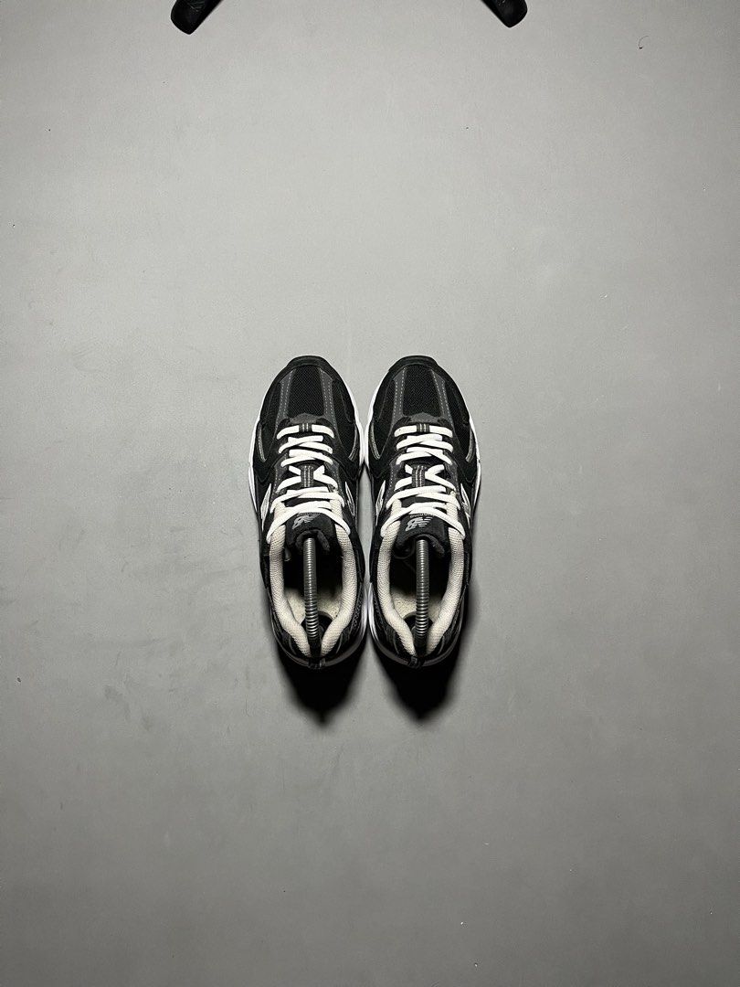 New Balance 530 Classic Black Grey (Category: Sneakers) located in Iligan City. Submitted by strideph (Listing ID 1461930181, Image 3). Description: Size: 6 US W/ 37 EUR / 22.5 CM Condition: Very Good 1499 only DM 📩.