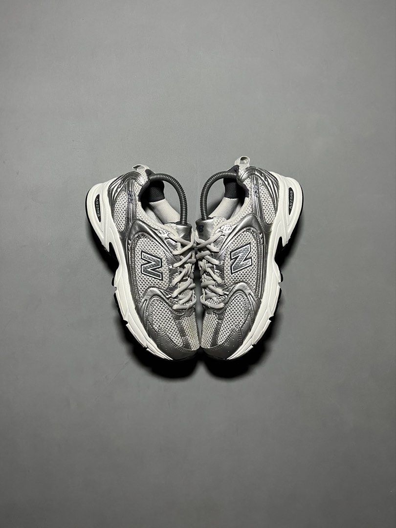 New Balance 530 Metallic Grey (Category: Sneakers) located in Iligan City. Submitted by strideph (Listing ID 1461912801, Image 2). Description: Size: 7 US W/ 38 EUR / 23.5 CM Condition: Good as New 2199 only DM 📩.