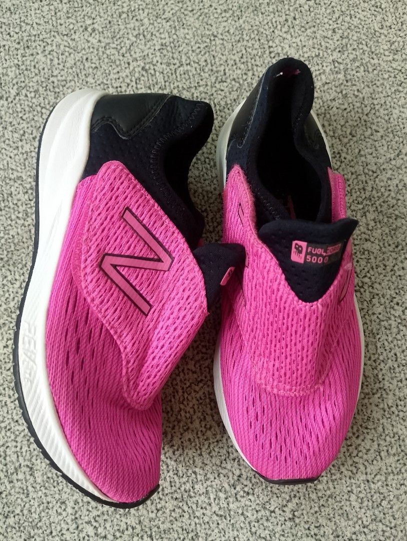 New Balance Big Kids Fuelcore 5000 Slip-on (Category: Sneakers) located in Cabadbaran. Submitted by ztsfinds (Listing ID 1461819607, Image 1). Description: Authentic New Balance Kids FuelCore 5000 Slip-On Sneakers Size: US 3 Youth / UK 2.5 / EU 35 / 21 CM (Perfect for big kids / youth) Color: Vibrant Pink / Black / White Condition: 9/10 (Excellent secondhand condition. Super clean white midsoles, very minimal wear on the bottom soles, mesh upper 