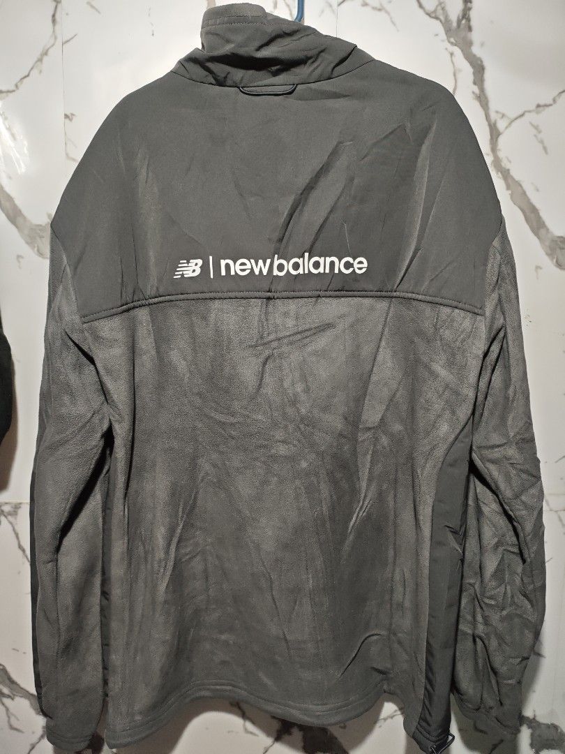 NEW BALANCE JACKET (Category: Coats, Jackets and Outerwear) located in Las Pinas. Submitted by yokiesse (Listing ID 1462015984, Image 3). Description: .