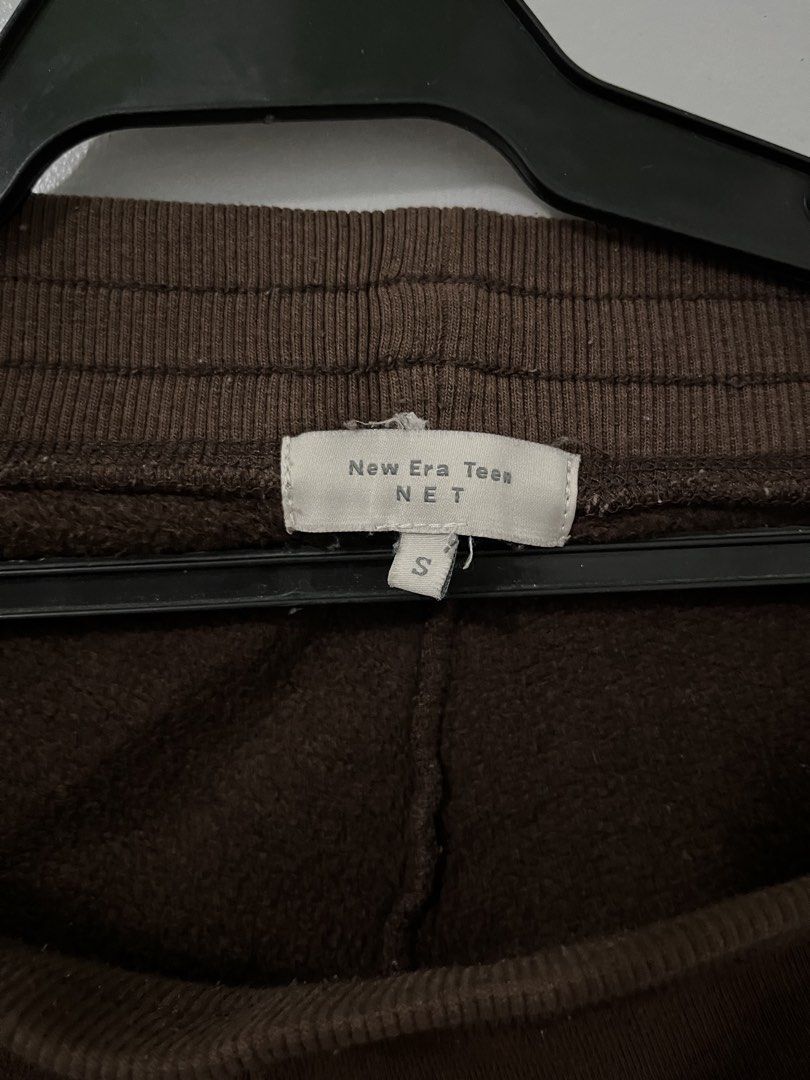 New Era Brown Yoga Pants (Category: Activewear) located in Antipolo. Submitted by starraid777 (Listing ID 1461847676, Image 3). Description: .