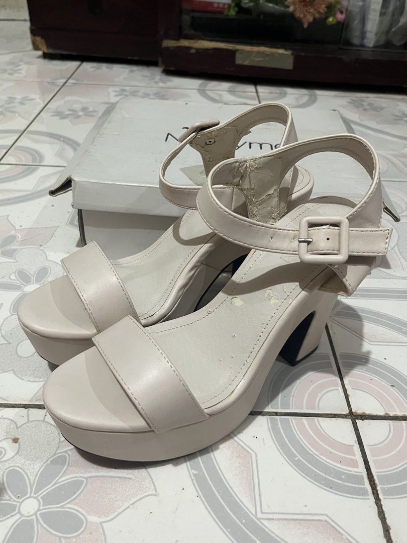 Newlyme Cream Platform Block Heels with Buckle Strap (Category: Heels) located in Manila. Submitted by mikaishiteru0217 (Listing ID 1461802912, Image 1). Description: Color: Neutral beige Condition: leather peeling or flaking (as shown in photos) Size: EU 40 - 40.5, Mondo / CM (Japan) 25.55 RFS: Never worn (was just gifted) Original price shown in the end. Price is negotiable. .