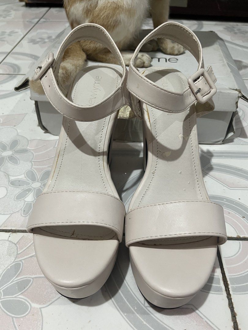 Newlyme Cream Platform Block Heels with Buckle Strap (Category: Heels) located in Manila. Submitted by mikaishiteru0217 (Listing ID 1461802912, Image 2). Description: Color: Neutral beige Condition: leather peeling or flaking (as shown in photos) Size: EU 40 - 40.5, Mondo / CM (Japan) 25.55 RFS: Never worn (was just gifted) Original price shown in the end. Price is negotiable. .