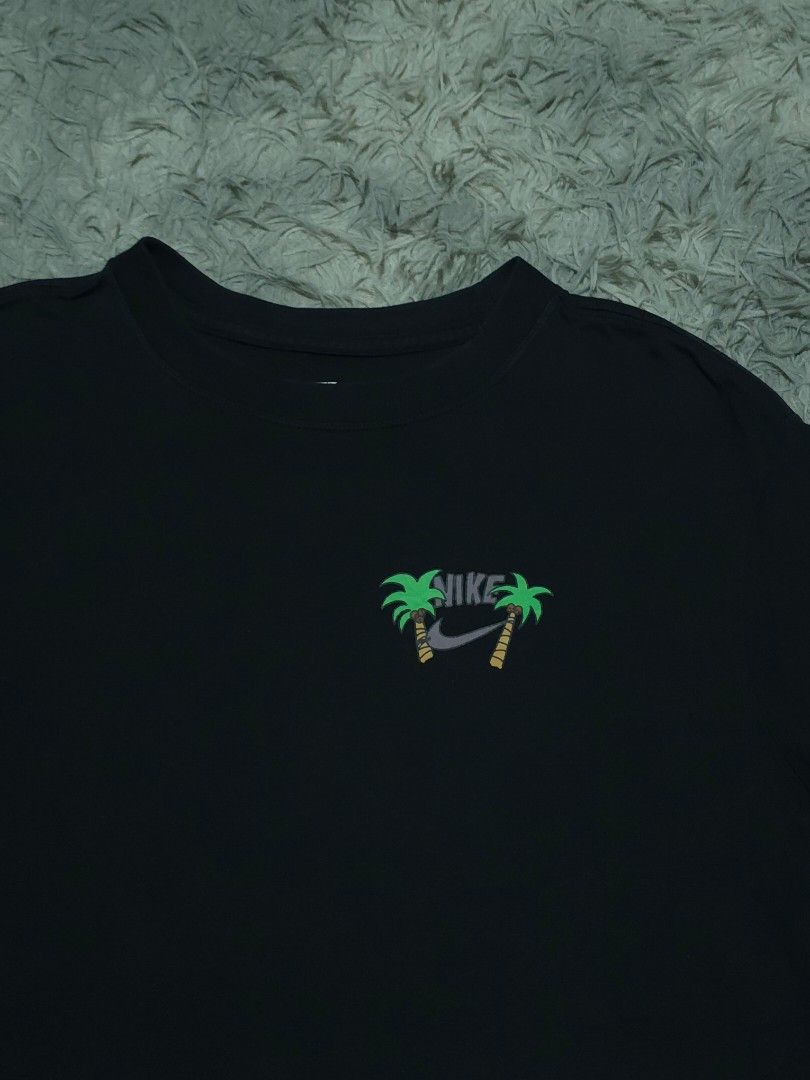 Nike (Category: Tshirts & Polo Shirts ) located in Abulug. Submitted by humanwhosellthings (Listing ID 1461801772, Image 3). Description: NIKÈ ✅️Size: Medium ✅️Dimes: 20W x 26.5L ✅Condition: Excellent ✅Issue: None ✅Color Rate: 9.8/10.