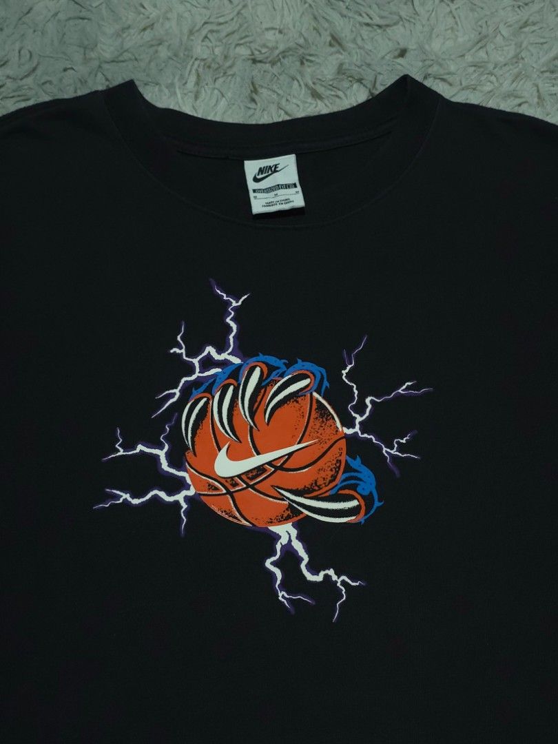 Nike (Category: Tshirts & Polo Shirts ) located in Abulug. Submitted by humanwhosellthings (Listing ID 1461802168, Image 3). Description: NIKÈ ✅️Size: Medium on tag fit to XLarge ✅️Dimes: 23W x 29L ✅Condition: Excellent ✅Issue: None ✅Color Rate: 9.8/10.