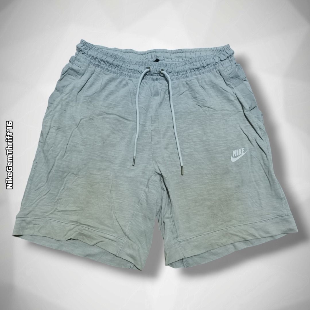 Nike “Above the Knee” (2) (Category: Shorts) located in Santa Cruz. Submitted by nikegemthrift2016 (Listing ID 1462033089, Image 1). Description: Nike “Above the Knee” (2) Medium (Size: 30-34 Length: 17) Excellent /Need Wash MINE: 380 plus sf.