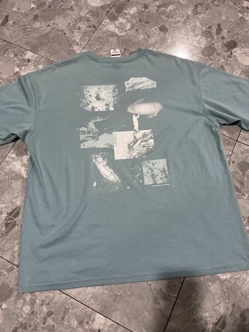 Nike ACG OC Galaxy (Category: Activewear) located in M'Lang. Submitted by dorkfive18 (Listing ID 1461972506, Image 2). Description: Size: XL Dimes: 23x27 Color rate:9.5/10 Issue: slightly hairlines.