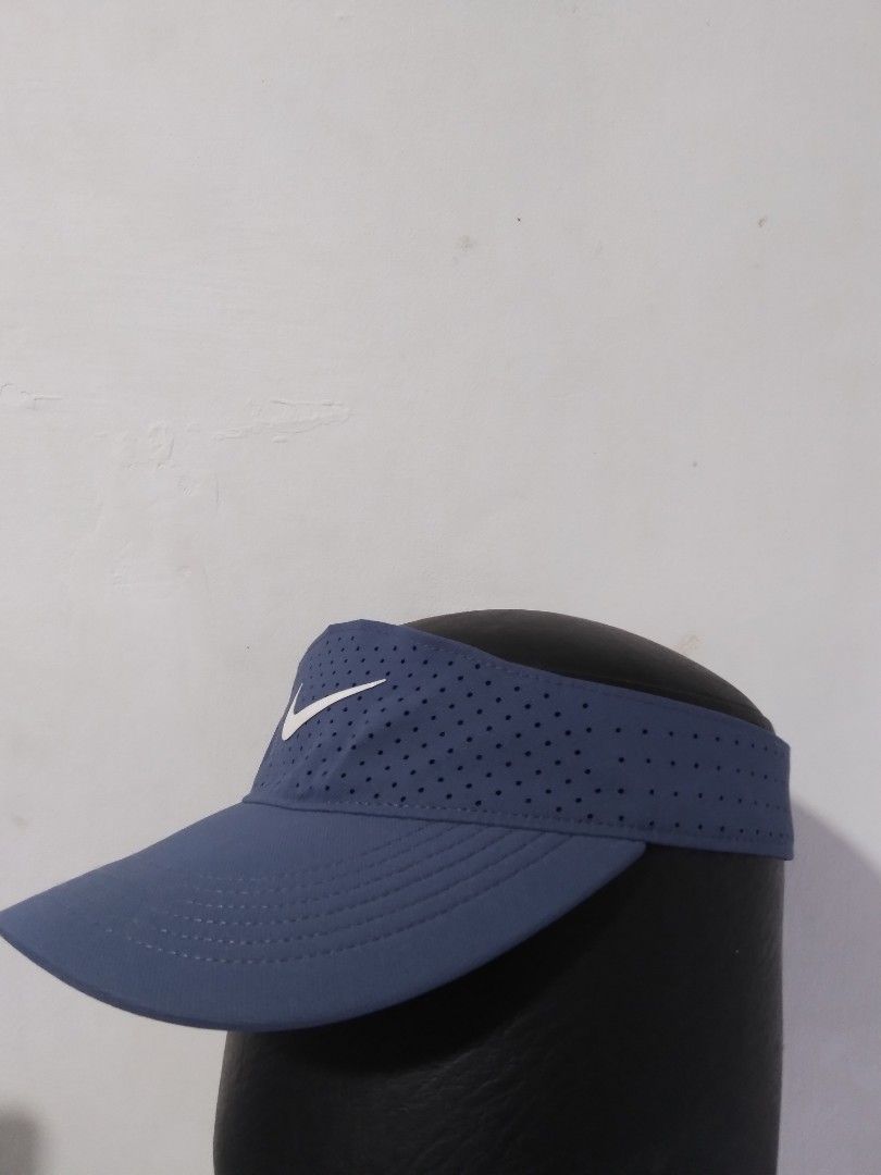 nike aerobill adjustable training visor (Category: Caps & Hats) located in Pasig City. Submitted by imjayt (Listing ID 1461936181, Image 2). Description: nike aerobill adjustable training visor unisex used - good condition price: 350 location: de castro subd. ortigas extension pasig city.