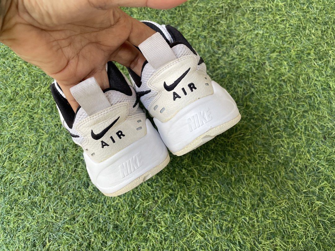 Nike Air Heights White Black (Category: Sneakers) located in Muntinlupa City. Submitted by shefindsthrift (Listing ID 1461822580, Image 2). Description: Size 5.5 - 6 womens 36 eur 1200.