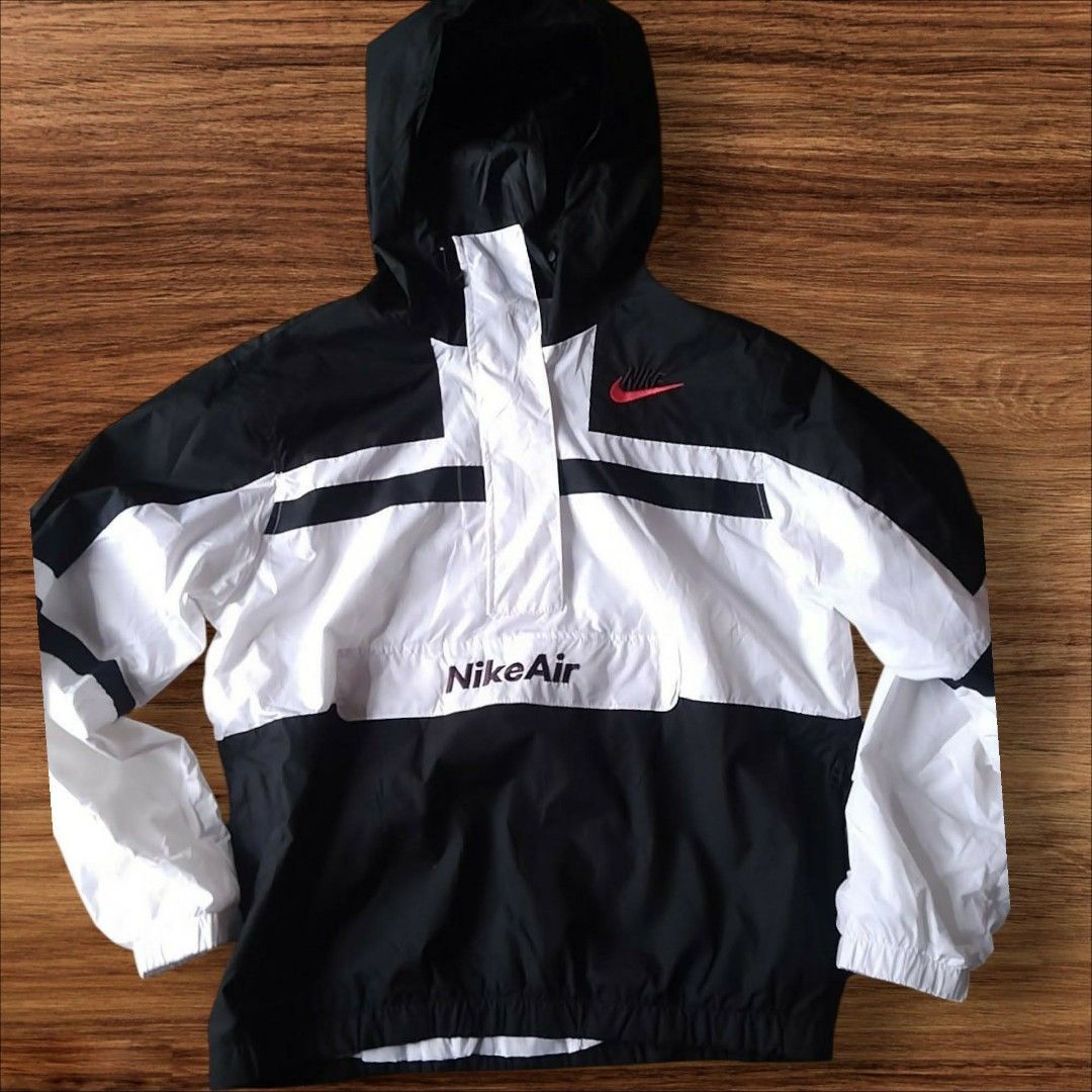 Nike air woven anorak qzip (Category: Coats, Jackets and Outerwear) located in Manila. Submitted by the.good.thrift (Listing ID 1461812139, Image 1). Description: NIKE AIR WOVEN ANORAK QZIP WINDBREAKER SIZE LARGE AS NEW📌.
