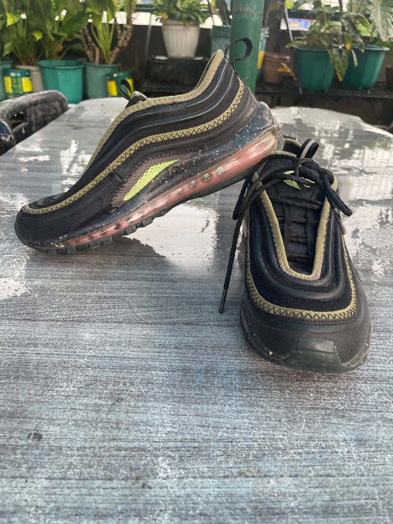Nike Airmax 97 Terrascape (Category: Sneakers) located in Quezon City. Submitted by _jaaiiii (Listing ID 1461949980, Image 2). Description: Size 40.5 can fit to 41 Pick up/Lalamove: Quezon City Frisco Good condition.