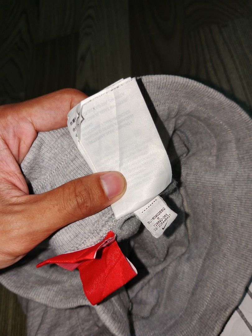 Nike Alumni (Category: Shorts) located in Tayabas. Submitted by sickfinds (Listing ID 1461922422, Image 3). Description: Nike Alumni Size: M-L No Issue Excellent Condition.