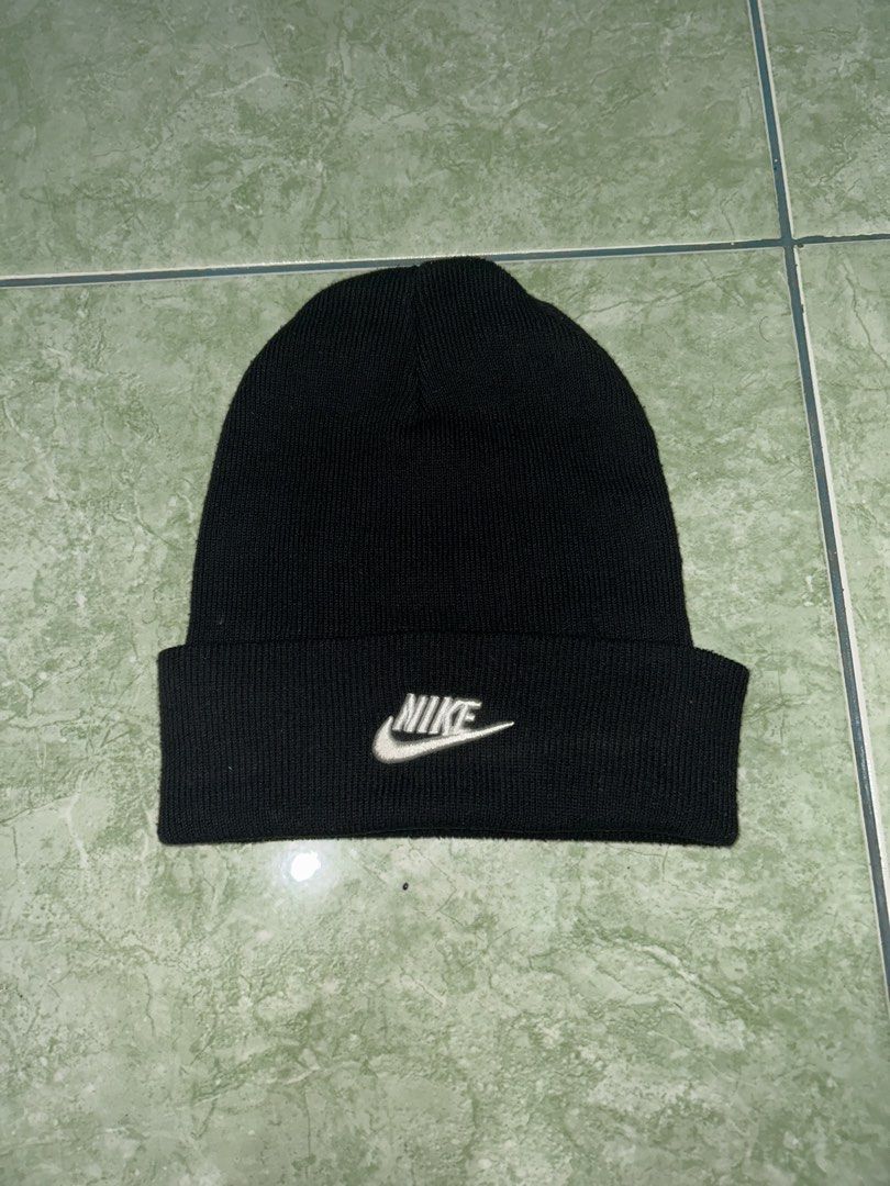 Nike bennie (Category: Activewear) located in Koronadal. Submitted by lokiefinds (Listing ID 1461803373, Image 1). Description: .